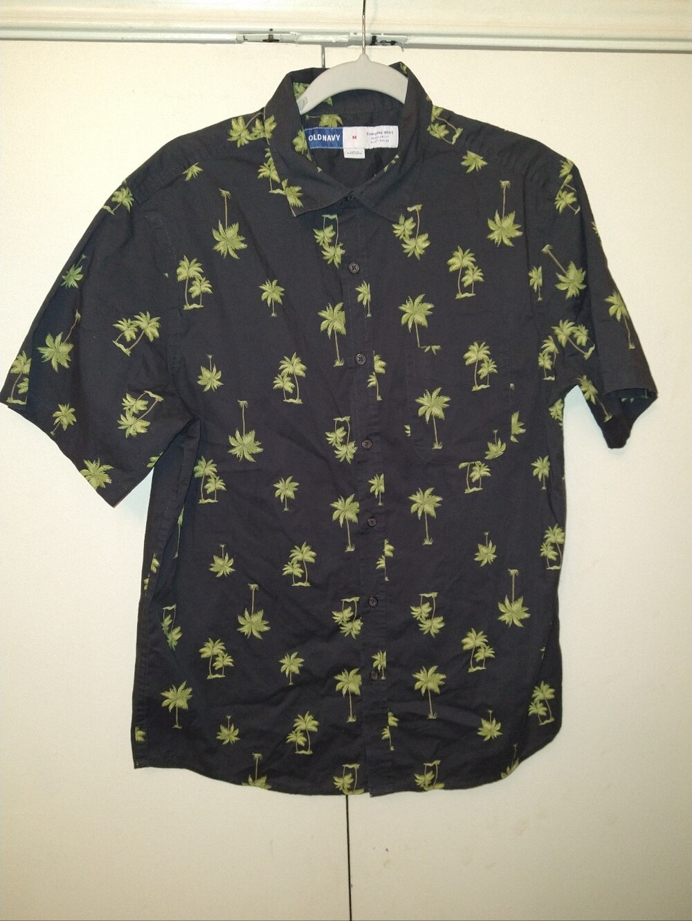 Old Navy Everyday Shirt Regular Fit Palm Tree Print Shirt Men's sz Medium